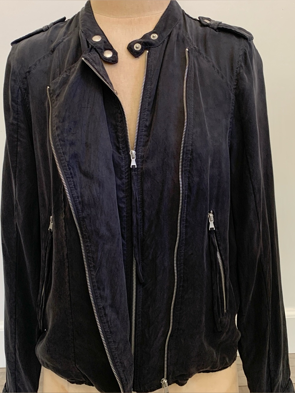 Blank NYC Black Cropped Lightweight Moto Jacket Silver Zip Details Cupro Rayon
